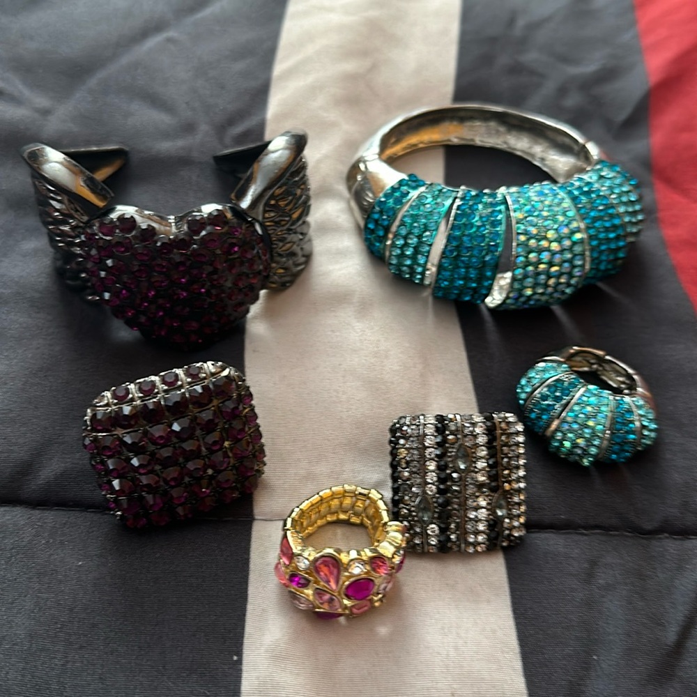 Beautiful ring and bracelet sets to dress up with.